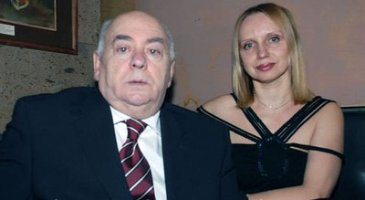 Анатолий Равикович, жена