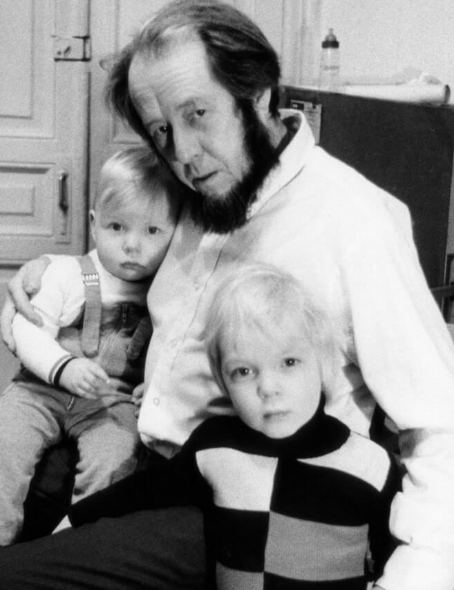 Александр Солженицын: биография, личная жизнь, творчество, фото, работы, смерть художника. | ЖЗЛ